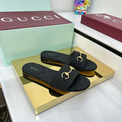 GG SLIDES IN BLACK WITH GOLD HARDWARE