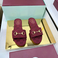 GG SLIDES IN RED WITH GOLD HARDWARE