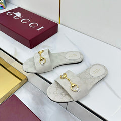GG SLIDES IN IVORY WITH GOLD HARDWARE