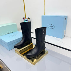 PRADA 25S BROOKLYN BOOTS 50MM IN BLACK CALFSKIN WITH LOGO