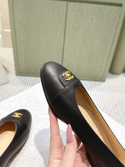 CHANEL 25S BALLET FLATS IN BLACK CALFSKIN GOLD HARDWARE