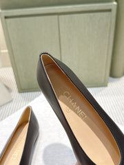 CHANEL 25S BALLET FLATS IN BLACK CALFSKIN GOLD HARDWARE