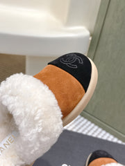 CHANEL 25S INDOOR SLIPPERS IN CARAMEL AND BLACK SUEDE FUR-LINED