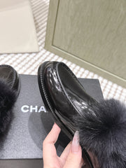 CHANEL 25S LOAFERS MOCCASIN IN BLACK GLOSSY CALFSKIN WITH MINK FUR LINING