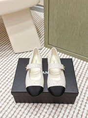 CHANEL 25S MARY JANE FLAT IN WHITE TWEED WITH BLACK CAP TOE GOLD HARDWARE