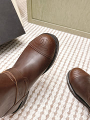 CHANEL 25S CALF-HIGH CHELSEA BOOTS IN BROWN CALFSKIN GOLD HARDWARE