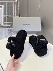BALENCIAGA 25S SLIPPERS IN BLACK FAUX SHEARLING