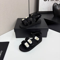 CC SANDAL 25S IN BLACK FABRIC WITH WHITE HARDWARE