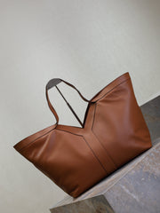 YSL 25S Y TOTE 50 IN CARAMEL CALFSKIN GOLD HARDWRE