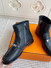 HM 25S KELSY ANKLE BOOT IN BLACK LAMBSKIN WITH SILVER HARDWARE