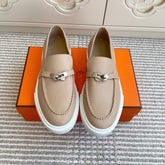 HM 25S SLIP-ON IN BEIGE LAMBSKIN WITH SILVER HARDWARE