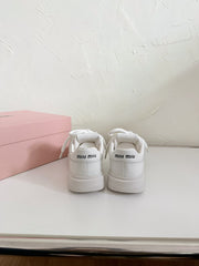 SNEAKERS SIMPLE DESIGN IN WHITE SHEEPSKIN