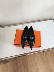 KIARA FLAT PUMP IN BLACK CALFSKIN