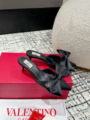 HIGH MULE IN BLACK SILK