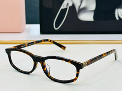 MIU SUNGLASSES IN RECTANGULAR ACETATE 646116