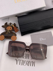 MONTAIGNE SQUARE SUNGLASS D6227 IN ACETATE