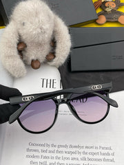 MONTAIGNE SUNGLASS CD5106 IN BLACK ACETATE