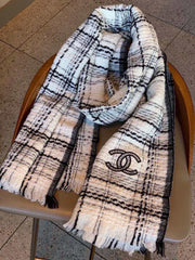 CHANEL 25S SCARF 200 IN CASHMERE 732053