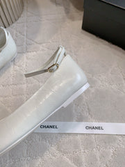 CHANEL 25S CAMELLIA SQUARE TOE FLATS IN WHITE CALFSKIN GOLD HARDWARE