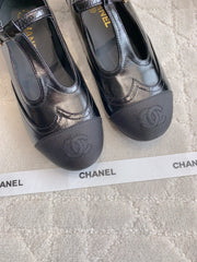 CHANEL 25S MARY JANE IN BLACK FULL CALFSKIN AND CANVAS GOLD HARDWARE