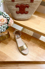 ROCKSTUD FLATFORM SANDAL IN GOLD CALFSKIN