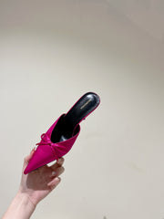 POINTED HIGH MULES WITH BOW IN HOT PINK SILK