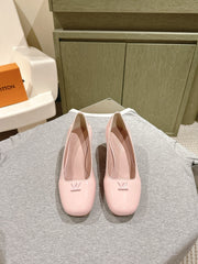 SWING HIGH PUMP 55 MM IN PALE PINK PATENT CALFSKIN