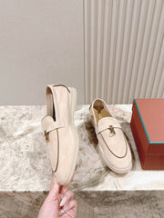 LP LOAFERS 25S IN CHAMPAGNE BEIGE SUEDE WITH SILVER HARDWARE