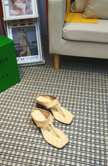 MARELLA THONG IN PALE YELLOW CALFSKIN WITH SIGNATURE INTRECCIATO INSOLE