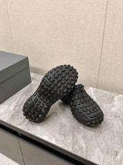 BOUNCER CLOG IN BLACK RUBBER