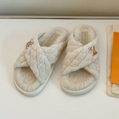 LV BLISS COMFORT MULE IN BEIGE SHEARLING