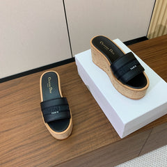 DIOR 25S DWAY WEDGE SLIDE 90 MM IN BLACK CALFSKIN