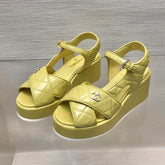 WEDGE SANDALS IN YELLOW CREAM CALFSKIN