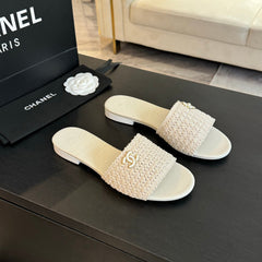 CC WHITE WOVEN FLAT SLIPPERS