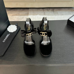 HIGH MARRY JANE IN BLACK VELVET