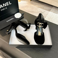 HIGH MARRY JANE IN BLACK VELVET