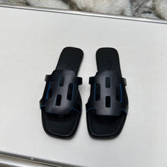 FLATFORM SANDAL BLACK CALFSKIN