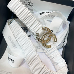 DOUBLE CC 30MM STRETCH BELT IN WHITE CALFSKIN GOLD CHAIN BUCKLE CRYSTAL LOGO