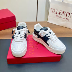 VALENTINO 25S GARAVANI ONE STUD XL PLATFORM SNEAKERS IN WHITE MIX BLACK LAMBSKIN STYLE 2