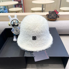 BUCKET HAT IN WHITE RABBIT FUR 404834