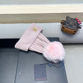 KNITTED BEANIE HAT IN LIGHT PINK WOOL AND FOX FUR 409789