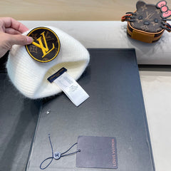 KNITTED BEANIE HAT IN WHITE WOOL AND RABBIT FUR 417753