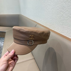 NEWSBOY CAP IN PEANUT BROWN CALFSKIN 421106