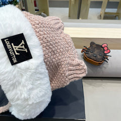 KNITTED BEANIE HAT IN LIGHT PINK WOOL WITH JAPANESE CAT EARS 421258