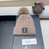 BEANIE HAT IN LIGHT BROWN WOOL 422175