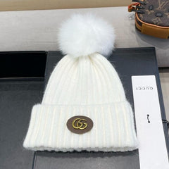 BEANIE HAT IN WHITE WOOL 422453