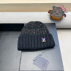KNITTED BEANIE HAT IN BLACK WOOL 431619