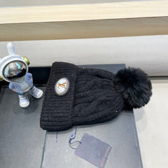 BEANIE HAT IN BLACK WOOL 433486