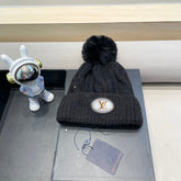 BEANIE HAT IN BLACK WOOL 433486