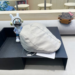 BAKER BOY HAT IN IVORY BEIGE LEATHER 436768